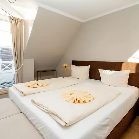 Ekke Nekkepenn1 * Вестерланд